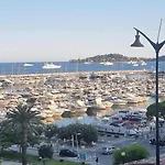 Near Monaco - Sea View - Sleeps 2 - Pets - Parking